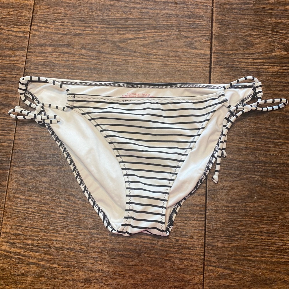 Victoria's Secret The Bow Bikini Bottoms Striped Side Tie White Blackโ Medium